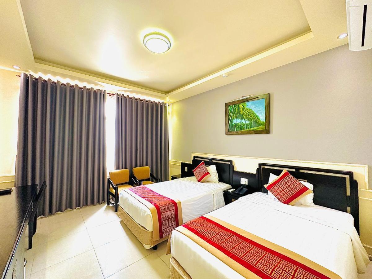 Viet Uc Hotel Ben Tre Екстериор снимка