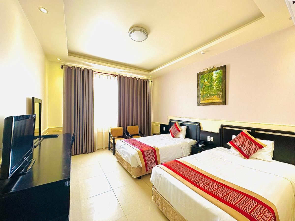 Viet Uc Hotel Ben Tre Екстериор снимка