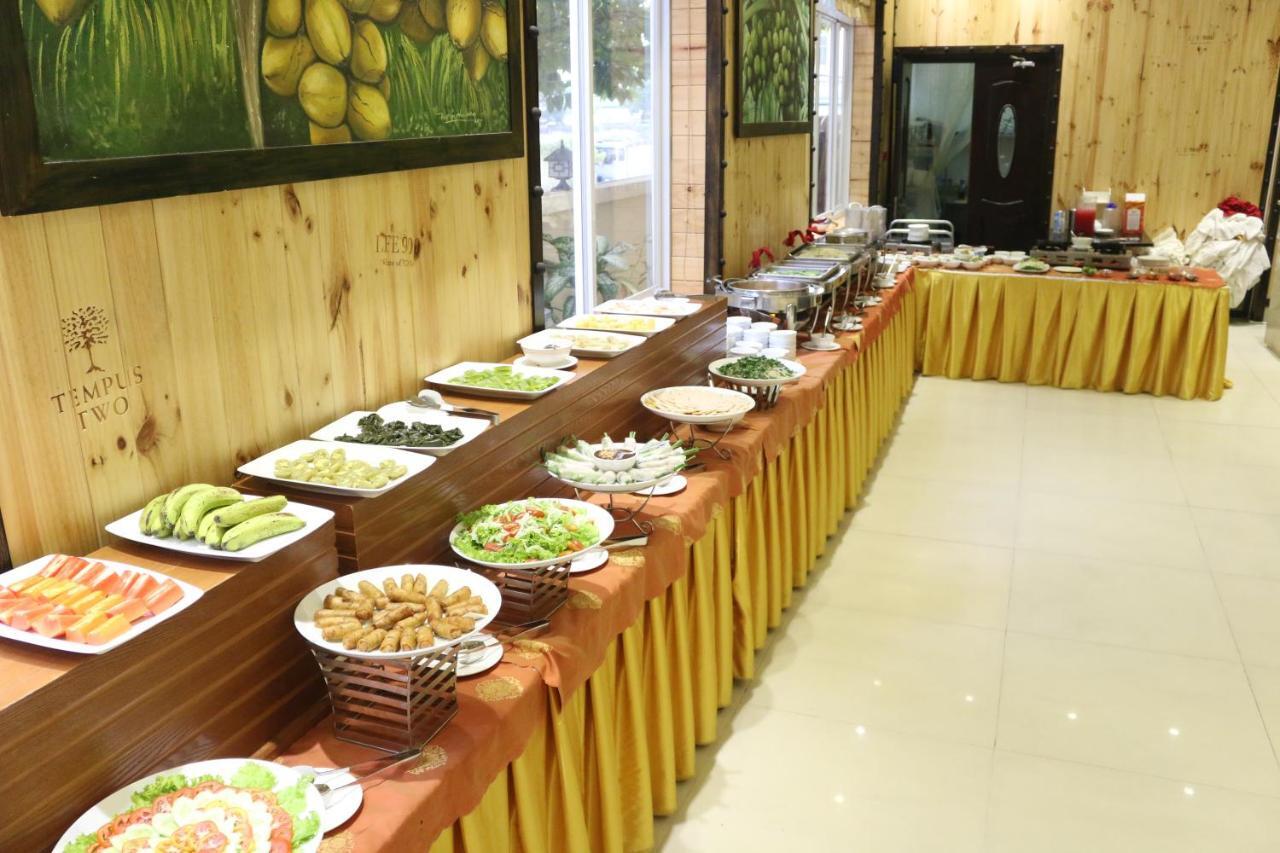 Viet Uc Hotel Ben Tre Екстериор снимка